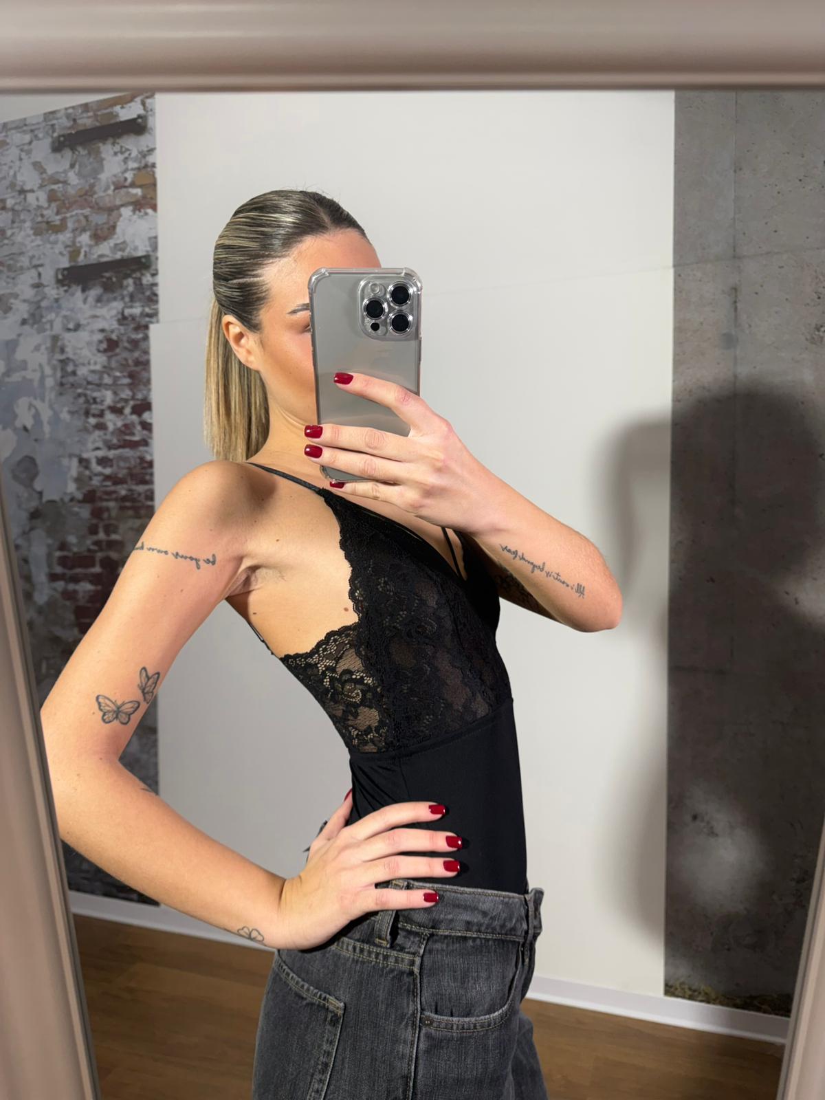 17102107 BODY NICHELLE