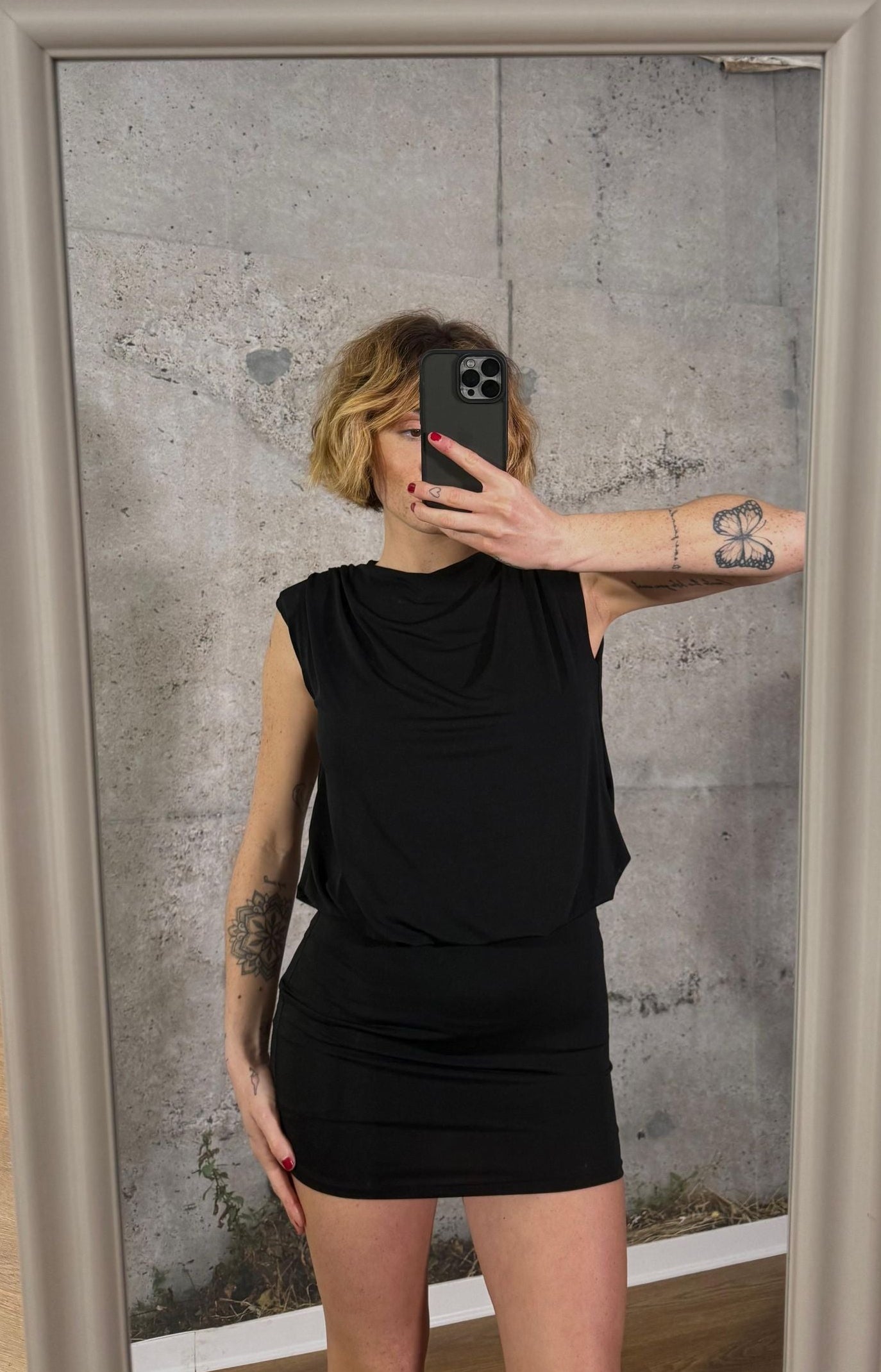 11397 VESTITO SUITE