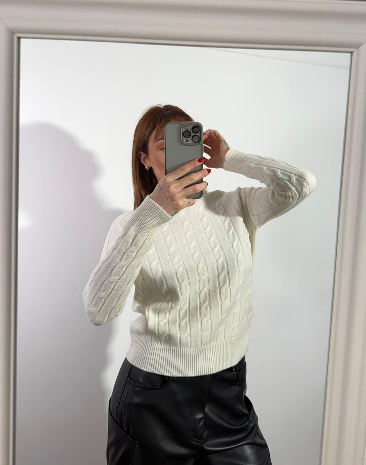MAGLIONE CARLA