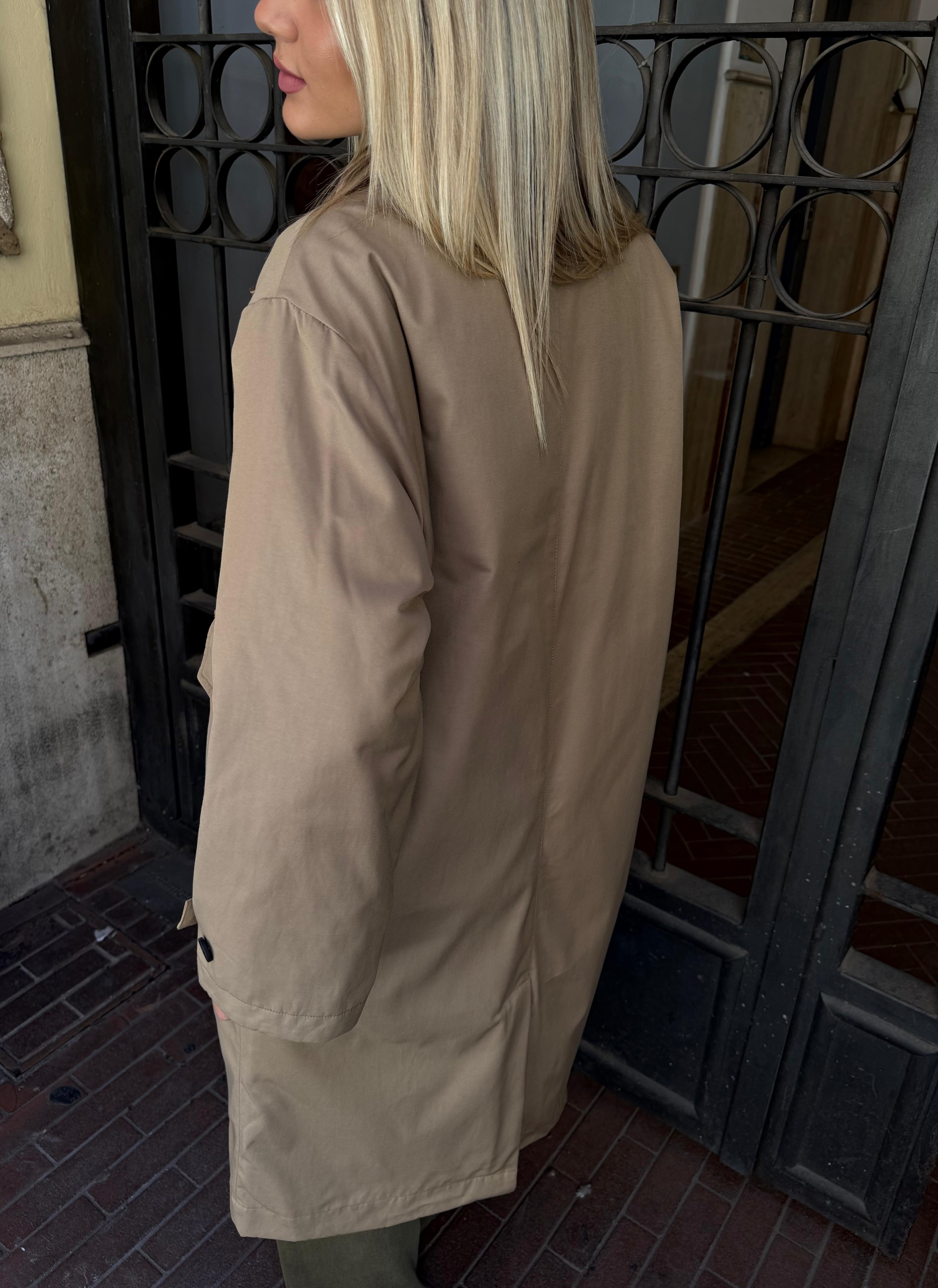 12282015 CAPPOTTO AMIRA