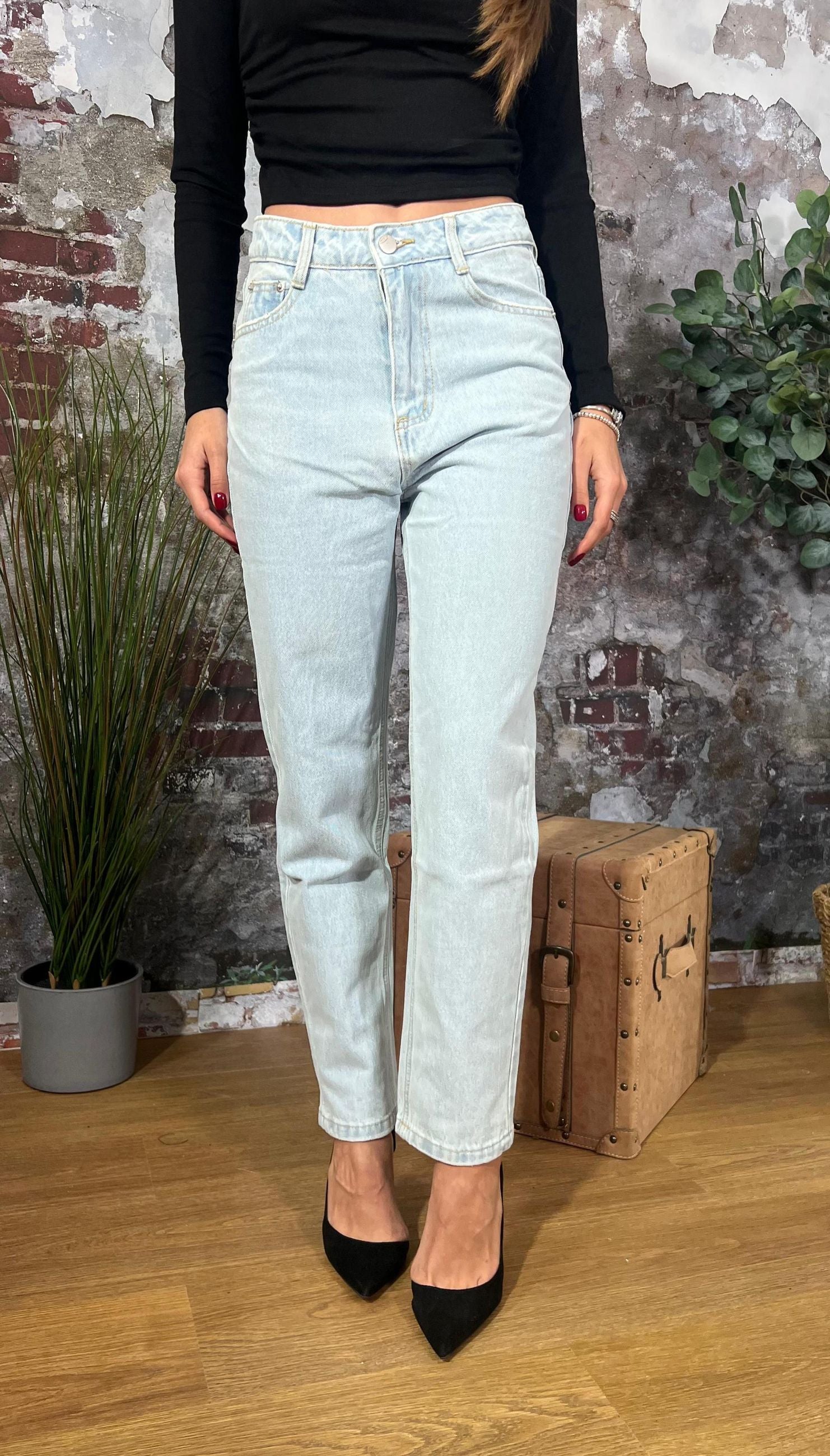 2845 JEANS MOM LESLIE