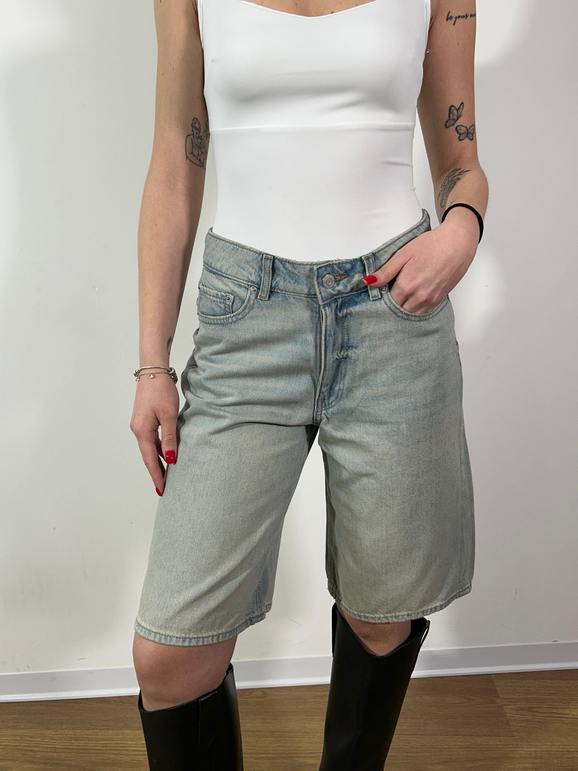 12272918 BERMUDA ERIN