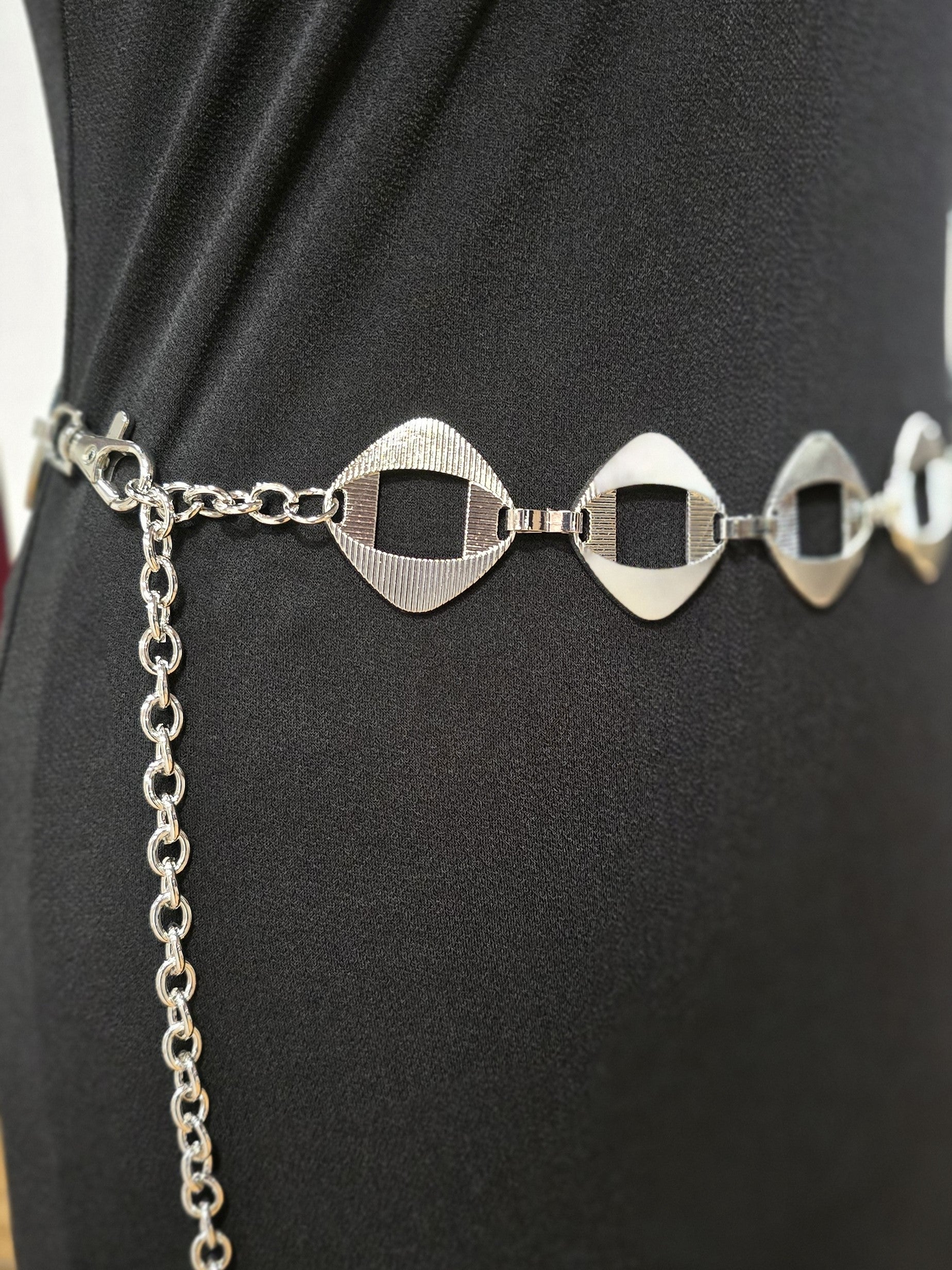 CT3734 CINTA IN METALLO  QUADRO