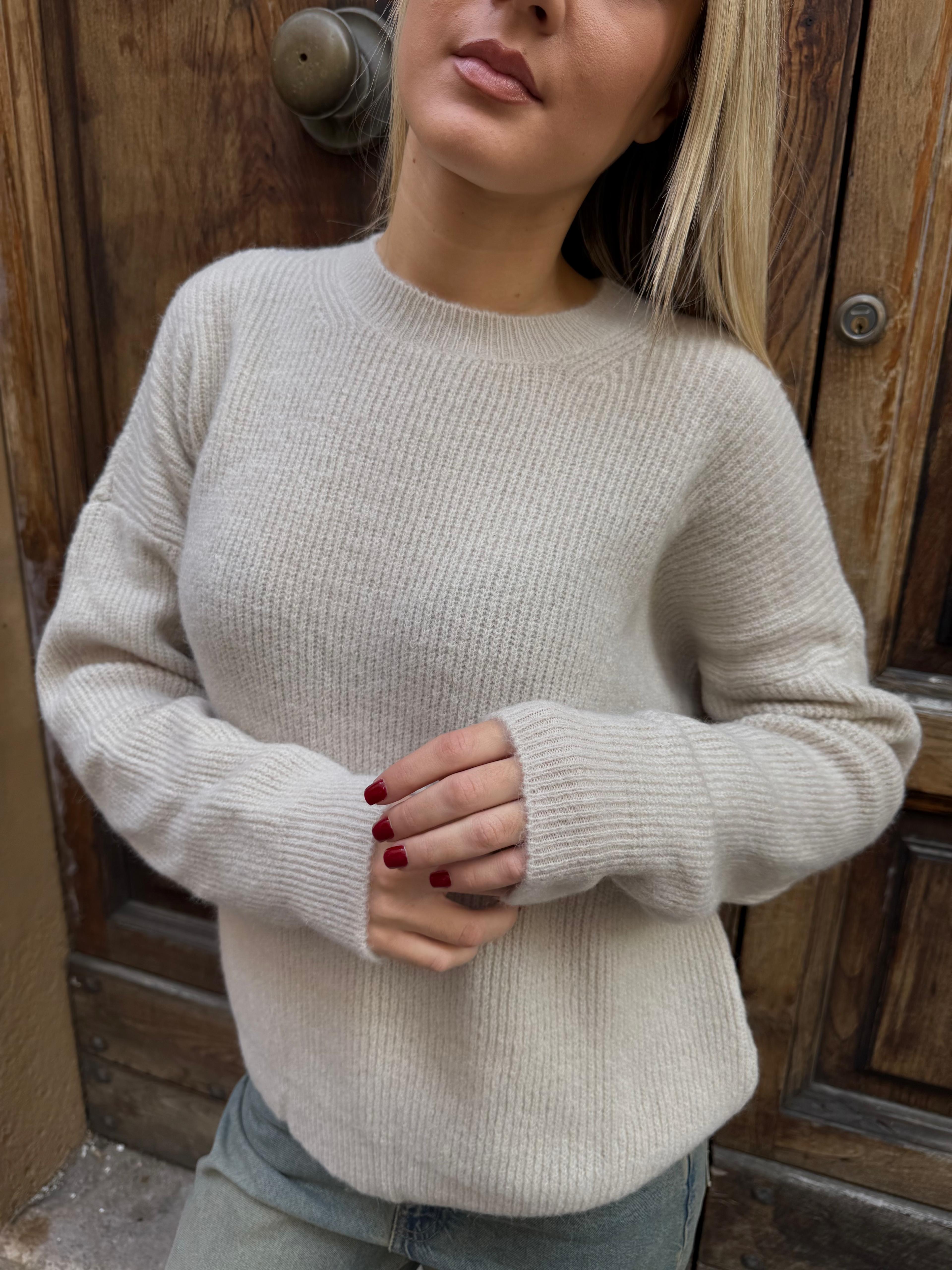 24238 MAGLIONE SATURNIO