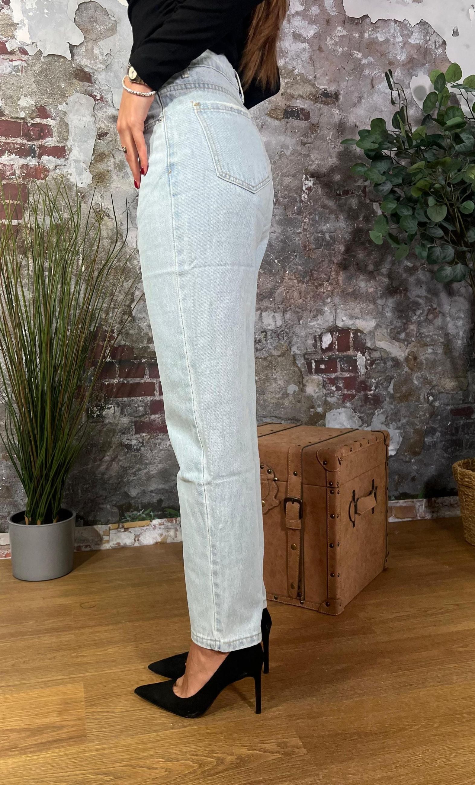 2845 JEANS MOM LESLIE