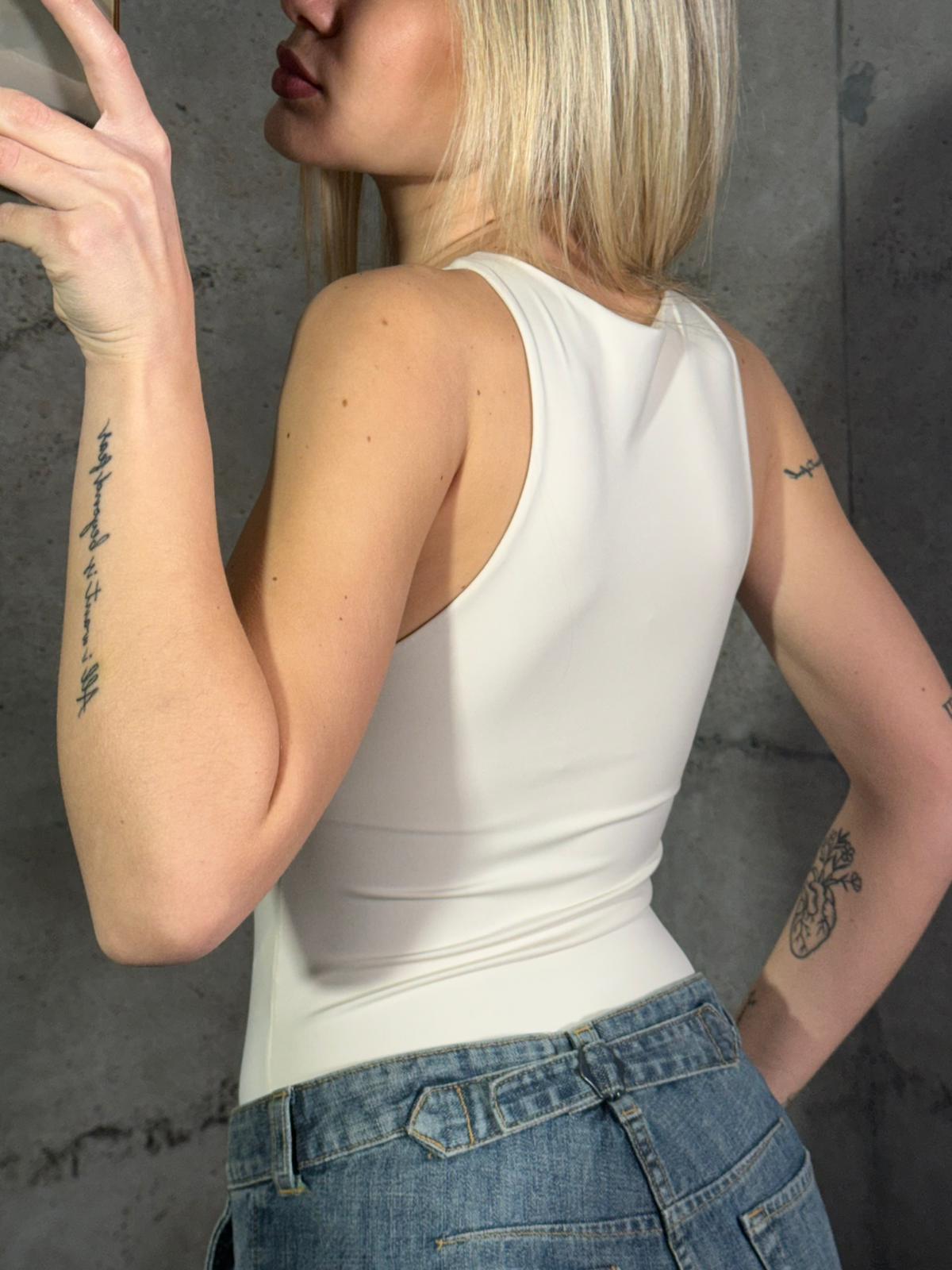 3933 BODY NENA
